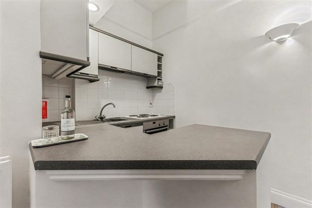 Greenhill, Evesham - Photo 1