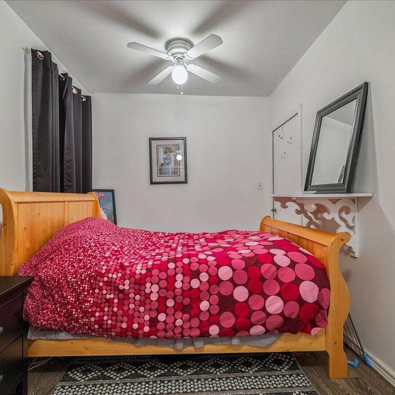 For Lease - 7 North Park Avenue, Hamilton, Ontario - Photo 1