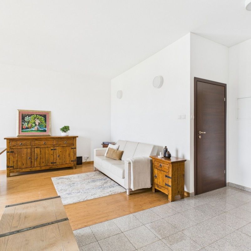 KONSTANCIN JEZ. wysokie_ciche_komórka_garaż - Photo 1