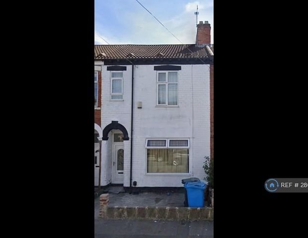 4 bedroom terraced house to rent - Photo 1