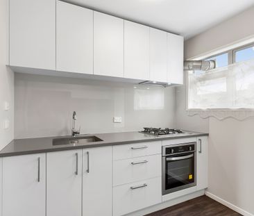 Sunny, Spacious and Exceptionally Convenient - Photo 4