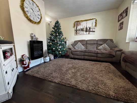 4 bedroom house to rent - Photo 1