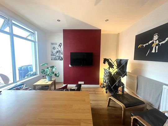 3 bedroom terraced house to rent - Photo 1