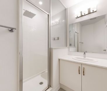 For Lease - 2015 Cameron Lott Crescent, Oshawa, Ontario - Photo 2