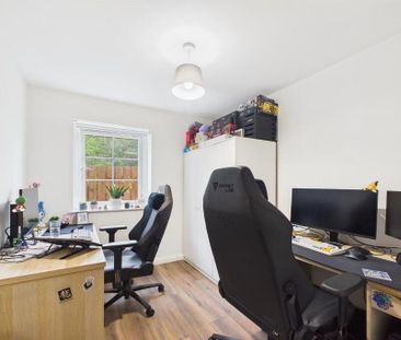 Apt 17, 16 Comber Road, Dundonald, Belfast, BT16 2AB - Photo 1