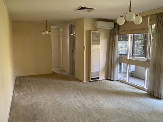 7 / 8 Mooltan Avenue, ST KILDA EAST - Photo 1