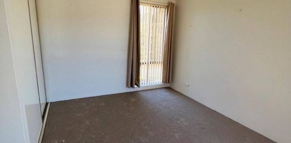 WALKING DISTANCE TO TOWN! - Photo 2