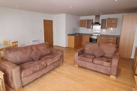 2 bedroom apartment to rent - Photo 2