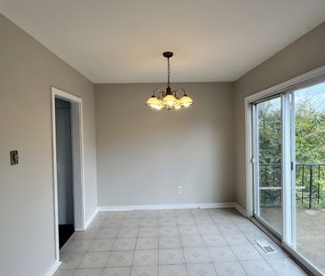 82B Thornhill Drive – SPACIOUS NEWLY RENOVATED 3 BR DUPLEX AVAILABL... - Photo 2
