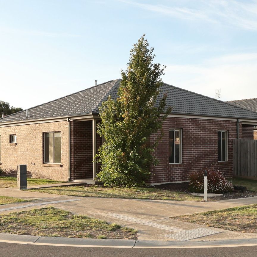 Thinking of selling? Contact our agent - Photo 1