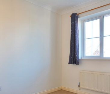 £1,675 PCM - Photo 4