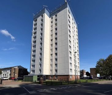 Price £1,800 pcm - Available Now - Part Furnished - Photo 1