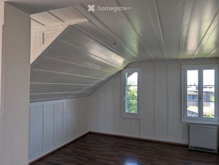 Zentrale 2.5 Zimmer-Dachwohnung in Oberdiessbach - Photo 4