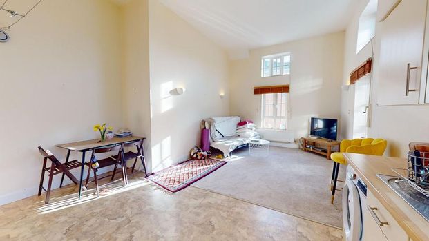 2 bedroom flat to rent - Photo 1