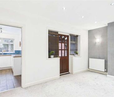 Westwood Road, Tilehurst, Reading, Berkshire, RG31 - Photo 5