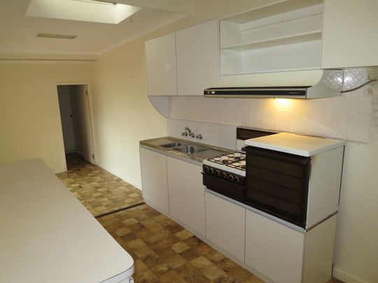 Updated and spacious home in ideallyic location - Photo 1