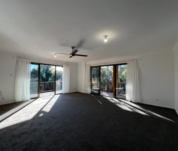 Three Bedroom Apartment in The Entrance North - Photo 2