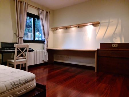 5 bedroom luxury Villa for rent in Castelldefels, Catalonia - Photo 5