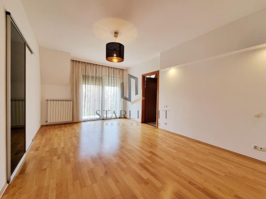 Pipera Ibiza Golf Light Condominium 5 bedroom villa For Rent - Photo 1