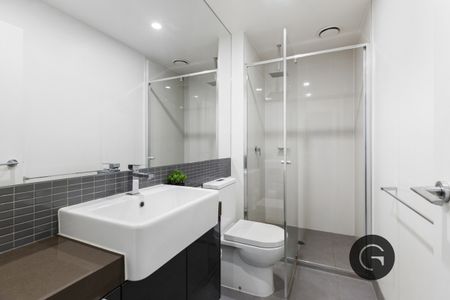 Fully Furnished One-Bedroom Apartment With Striking Views - Photo 5