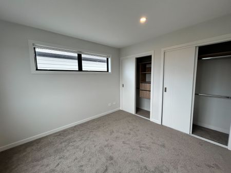 5 Bedrooms on Derrett Pl - Photo 4