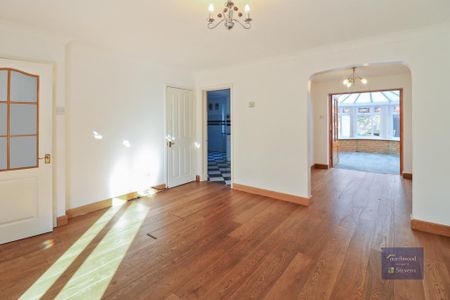 4 bedroom detached house to rent - Photo 4