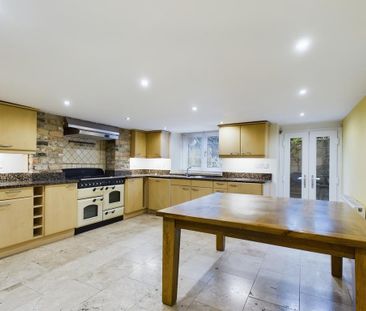 2 bedroom duplex to rent - Photo 4