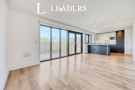 2 bedroom apartment to rent Burnt mill - Photo 3