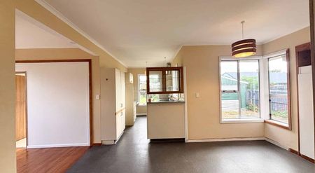 Private Lincoln Living - Photo 3