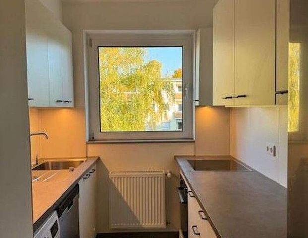 Zwei möblierte Zimmer in renovierter 4-Zimmer-WG in Berlin-Spandau - Photo 1