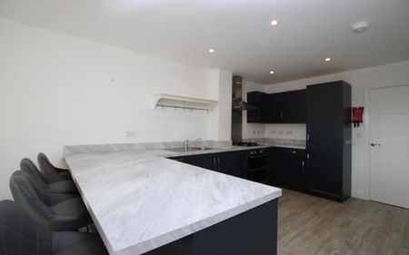 *** STUDENT HOUSE *** Be the first students to rent this 4 bedroom home. Available for move in June on a furnished basis. Internet is included. - Photo 5