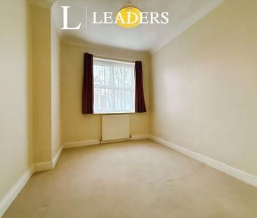 3 bedroom bungalow to rent - Photo 3