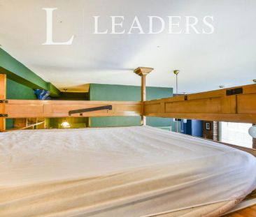 Studio to rent - Photo 6