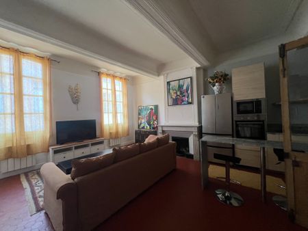 Location Appartement 3 pièces 75m² AIX EN PROVENCE 13100 - Photo 2
