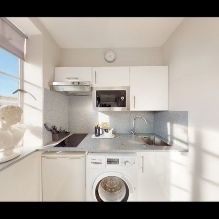 Studio Flat, Chelsea Cloisters, SW3 - Photo 3