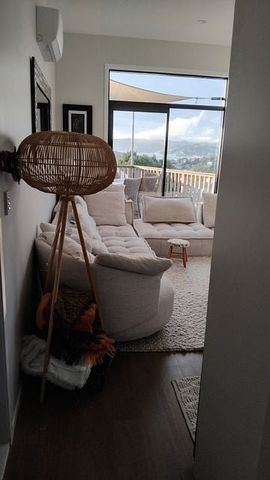 Near new home, elevated with expansive views - Photo 4