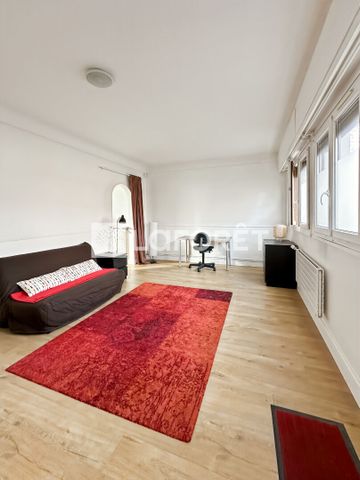 Apartment - Photo 2