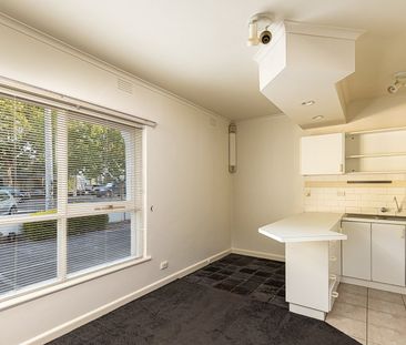 1/50 Barkly Street, Carlton VIC 3053 - Photo 5