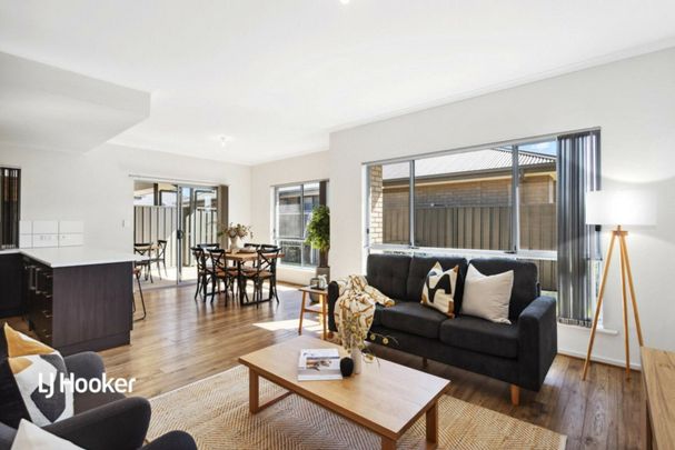 Stylish 3-Bedroom Home in Orleana Waters � Modern Living with Comfort & Convenience - Photo 1