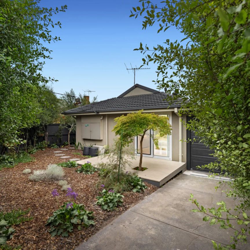 Luxury Garden Villa with Private Outdoor Living - Photo 1