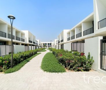 Spacious Living | Brand New | Vacant now - Photo 1