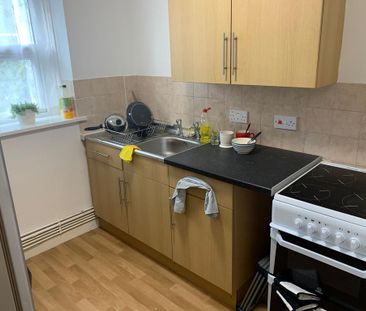 Studio to rent - Photo 6