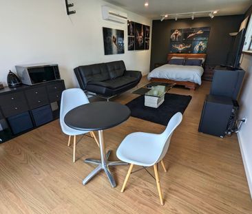 Sunshine West - Photo 4