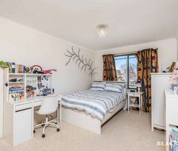 Welcome to 30 Ebeling Court! - Photo 5