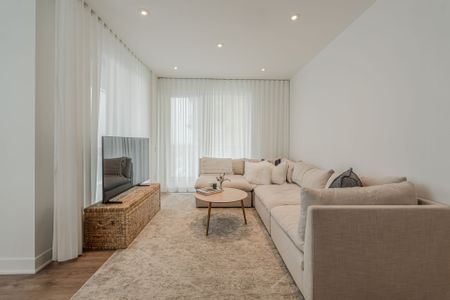 Condo for rent, Montréal (Saint-Laurent) - Photo 2