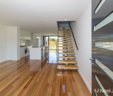 23A Devon Drive, DONCASTER EAST - Photo 1
