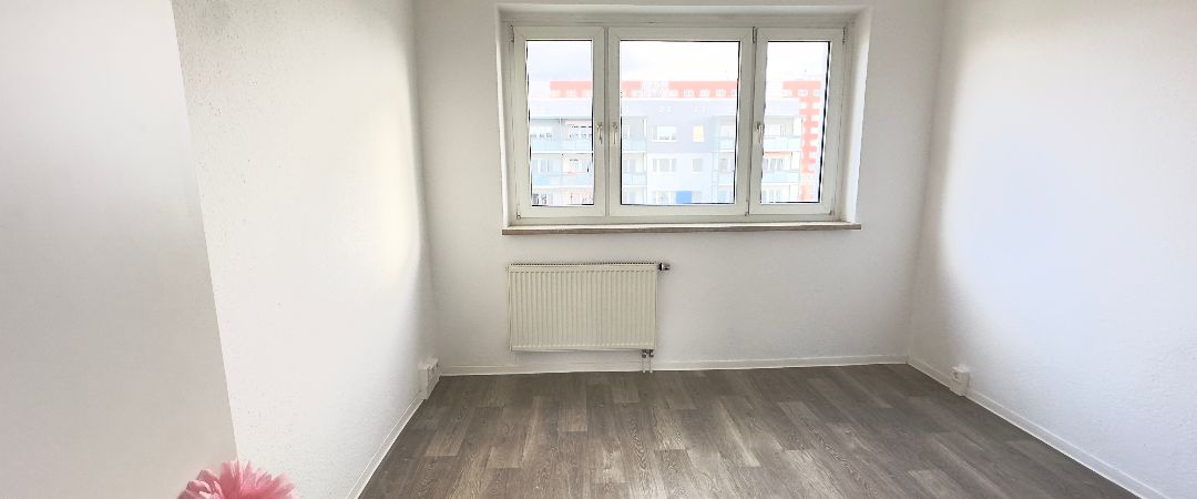 Geräumig, guter Zuschnitt, Riesenbalkon - Perfekt für Singles und Paare - Foto 1