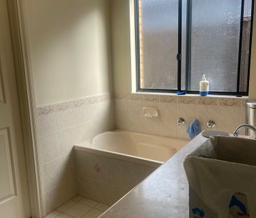 4-bedroom shared house, Henley beach road - Photo 3