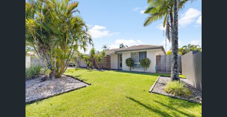 Relaxed Coastal Living - Wurtulla - Photo 3