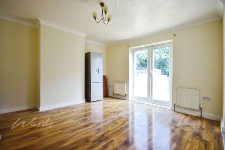 3 bedroom terraced house to rent - Photo 2